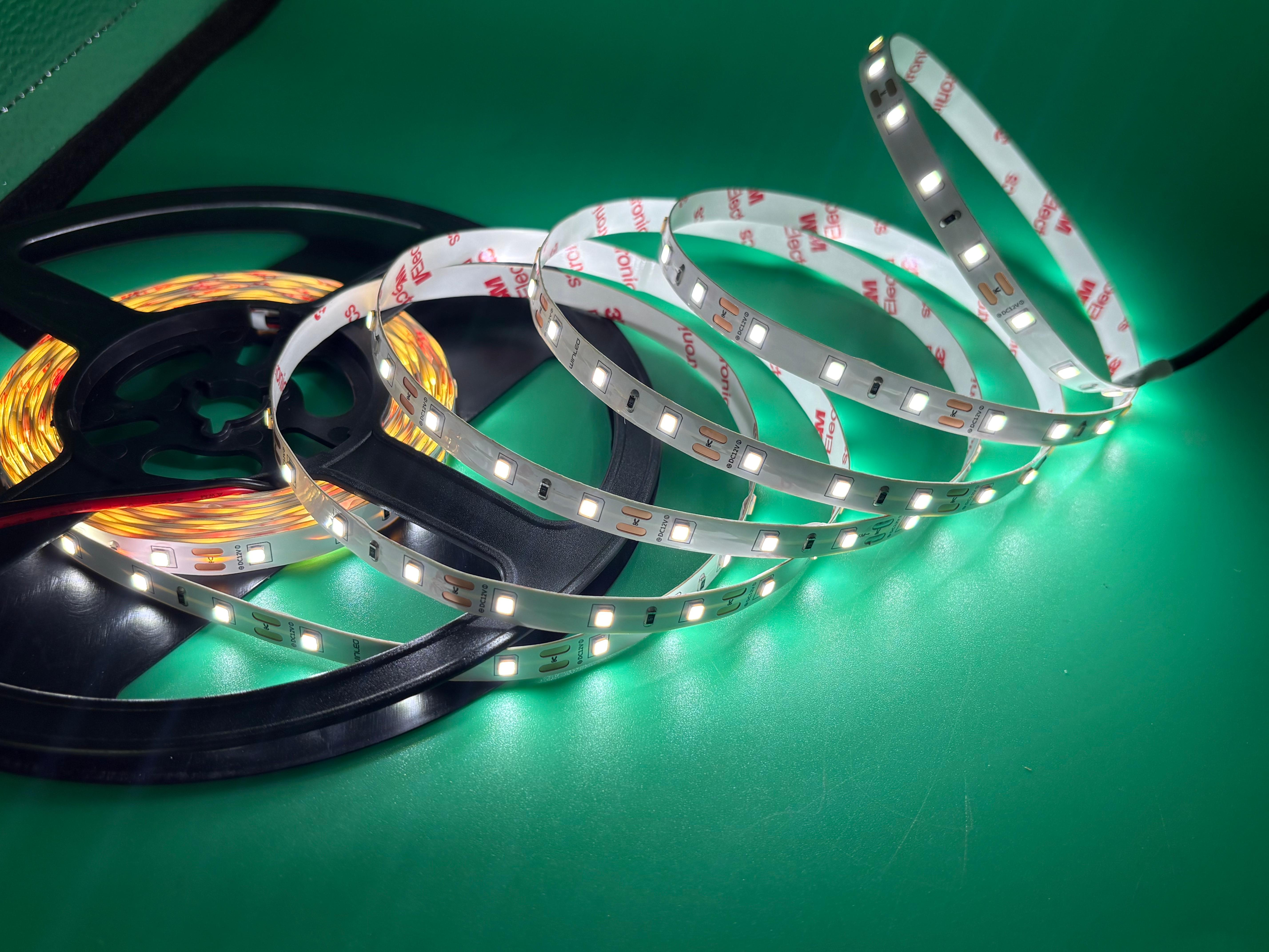 Лента светодиодная SMD2835-60 LED/м-IP20-12 В-4,8 Вт/м- 8мм- 6000 К (50 м) блистер (TR0331-2548)
