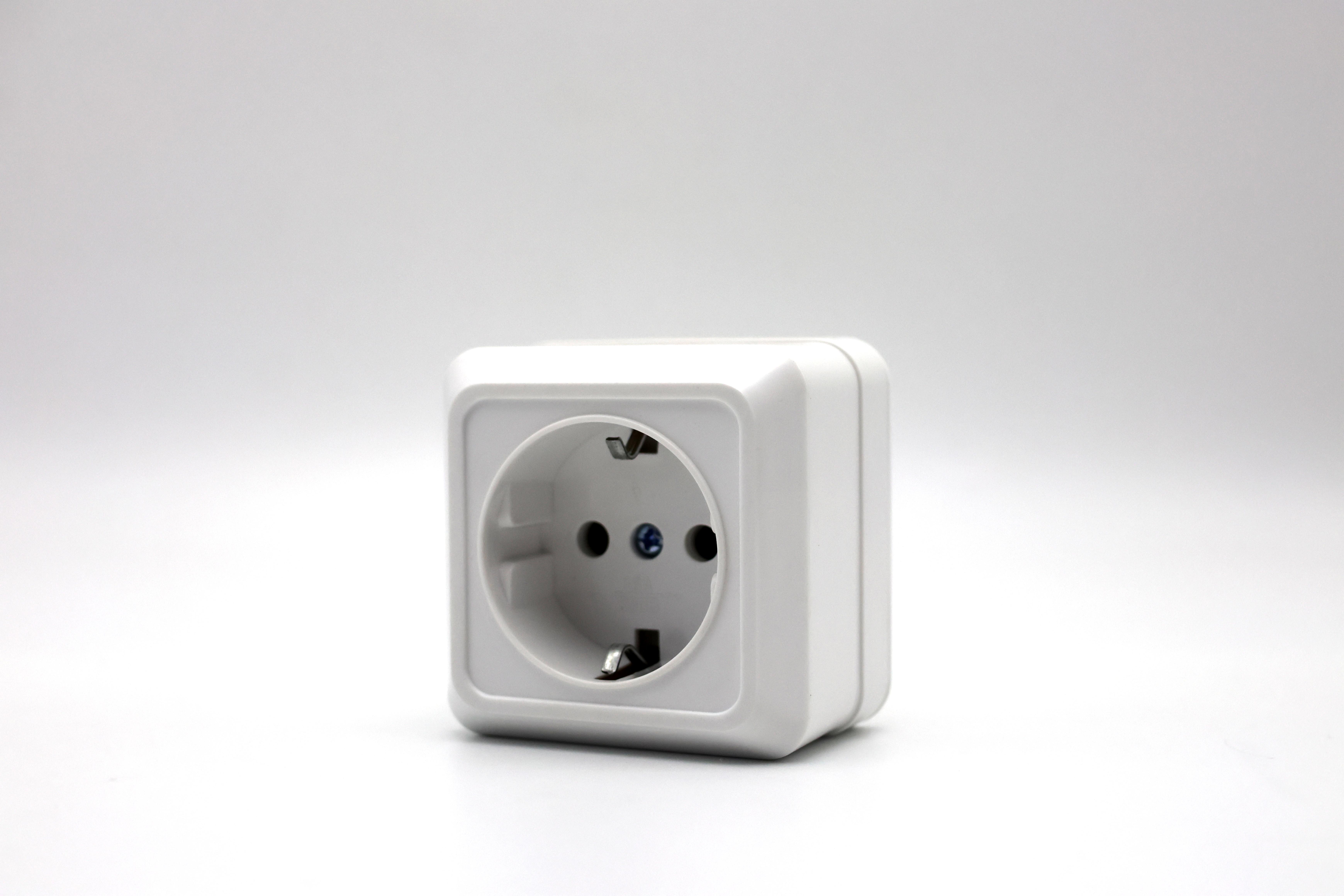 Priză 2P+Z instalare deschisă IP20 16A, alb "Ceramico" (200)(TR1888-0006)